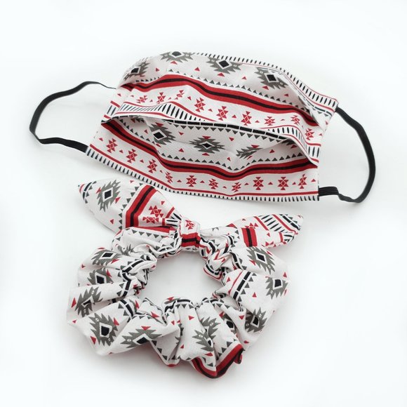 Christmas Scrunchy and Face Mask Set Face Covering - Picture 2 of 15